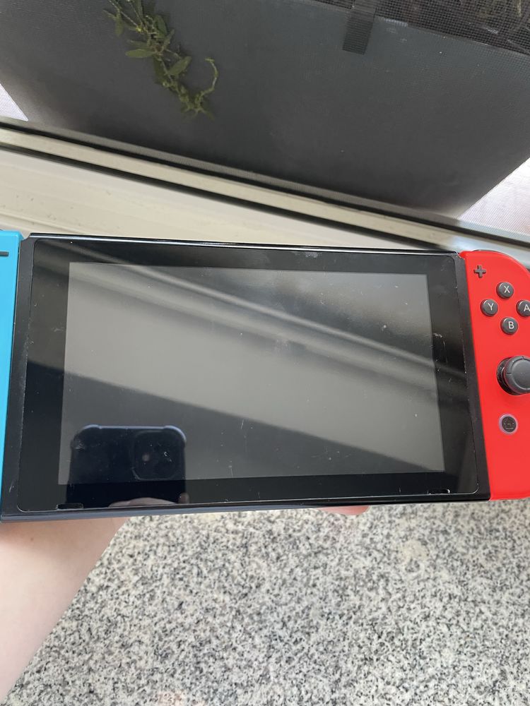Nintendo switch + 2gry