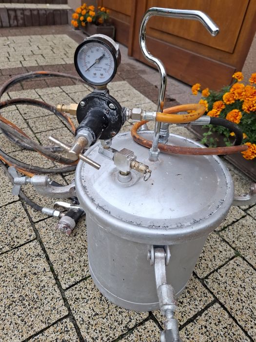 Sprzedam używany agregat malarski