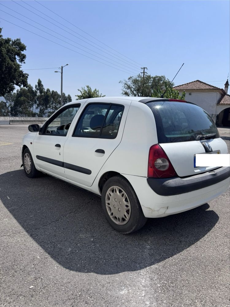 Renault clio 1.5dci 5lugares diesel