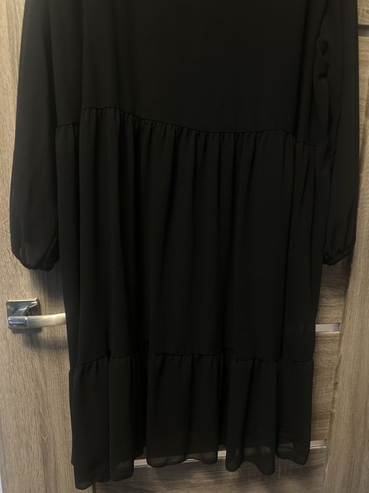 Sukienka elegancka włoska rozm. 52