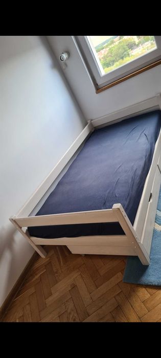 Łóżko sosnowe z szufladami 90x180