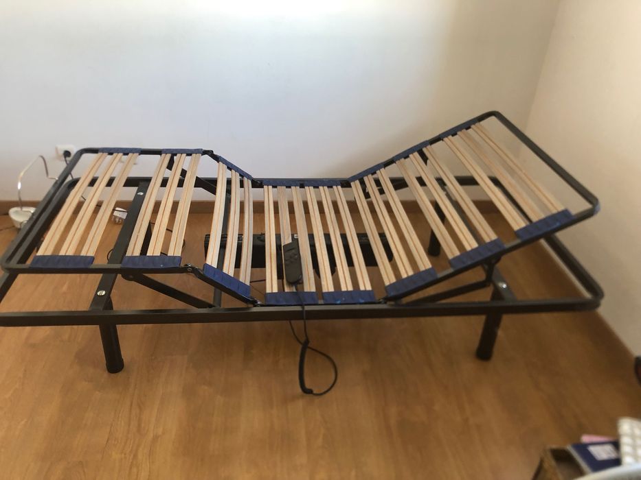 Cama elétrica articulada e colchão