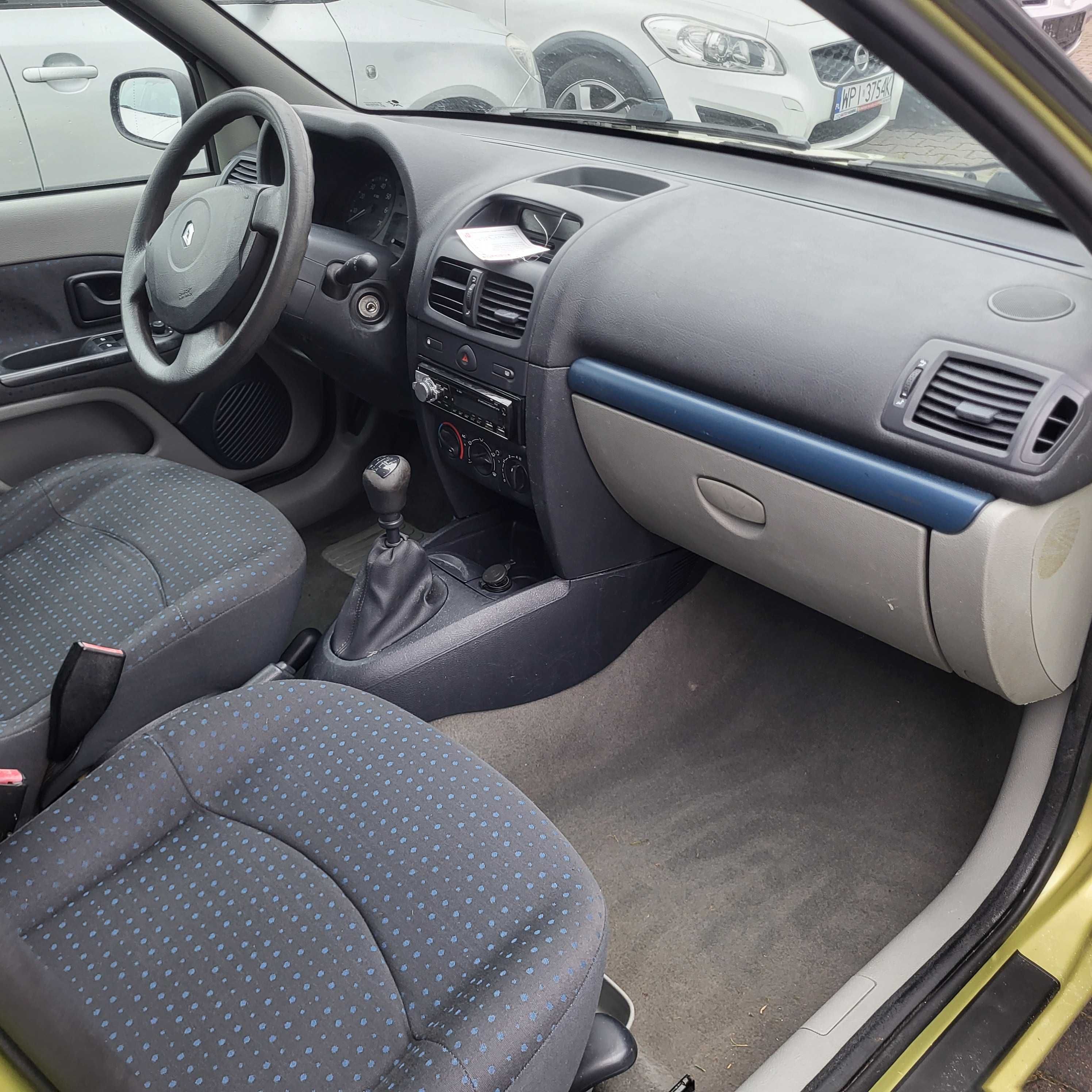 Wynajem Renault Clio 1,2 benzyna + gaz