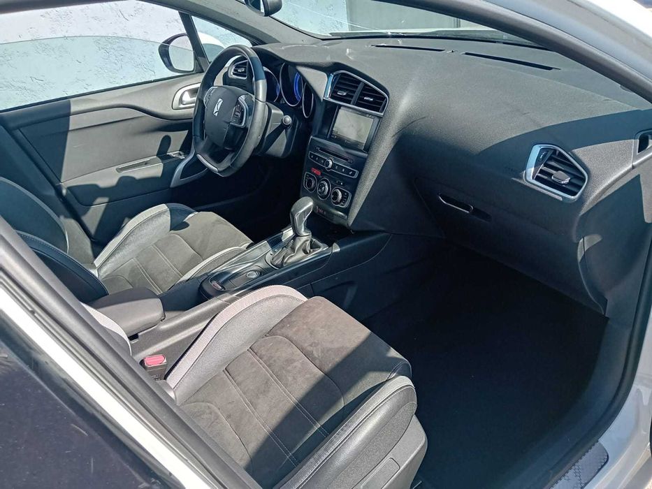 DS4 1.6 Bluehdi c/auto ( pequeno sinistro)