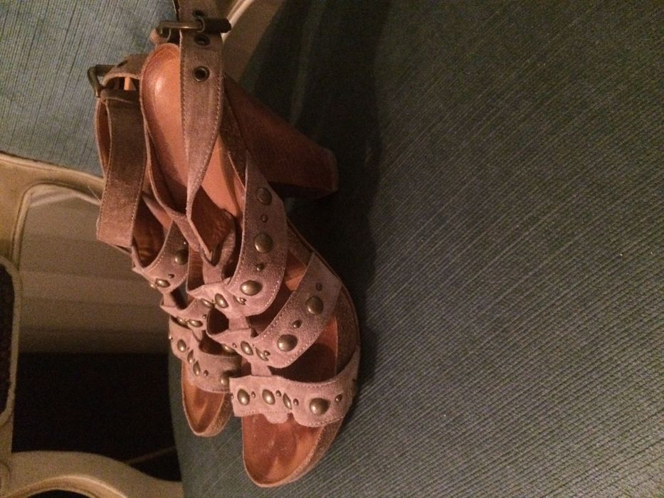 Sandálias como novas muito giras