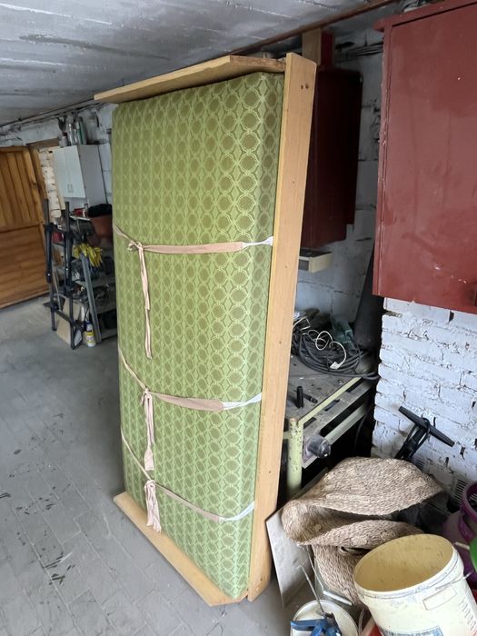 Tapczan z tapczanopółki