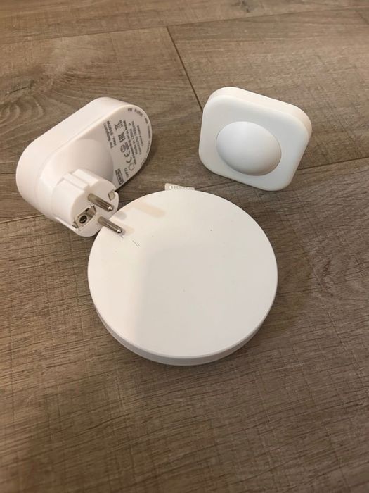 Ikea bramka DIRIGERA + 2x czujnik ruchu VALLHORN + 2x wtyczka Trådfri