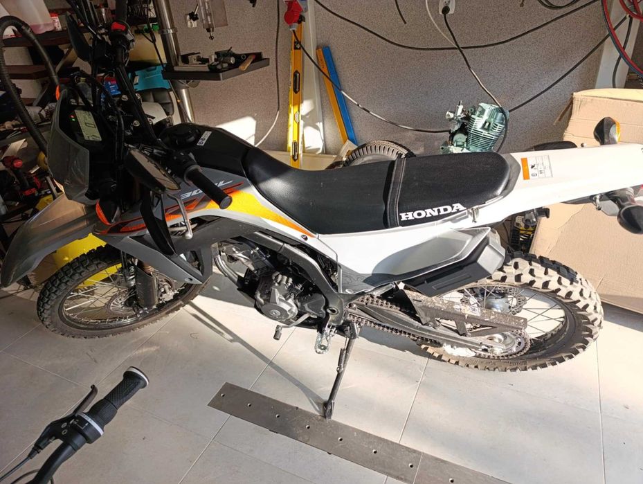 Motocykl enduro honda