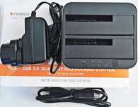 Stacja dokująca dysków HDD 2,5" 3,5" SATA HDD  SSD czytnik kart TF SD