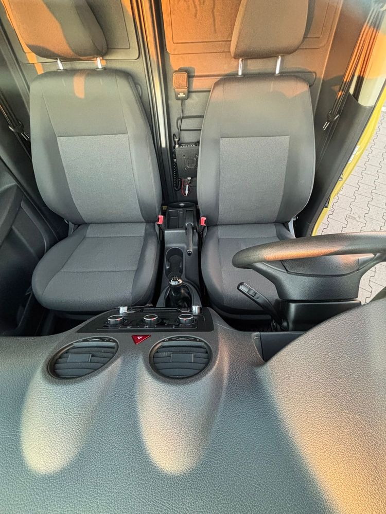 VW Caddy 1.6 TDI 2013 • 235 tys. km • Stan bdb • Klima • Hak