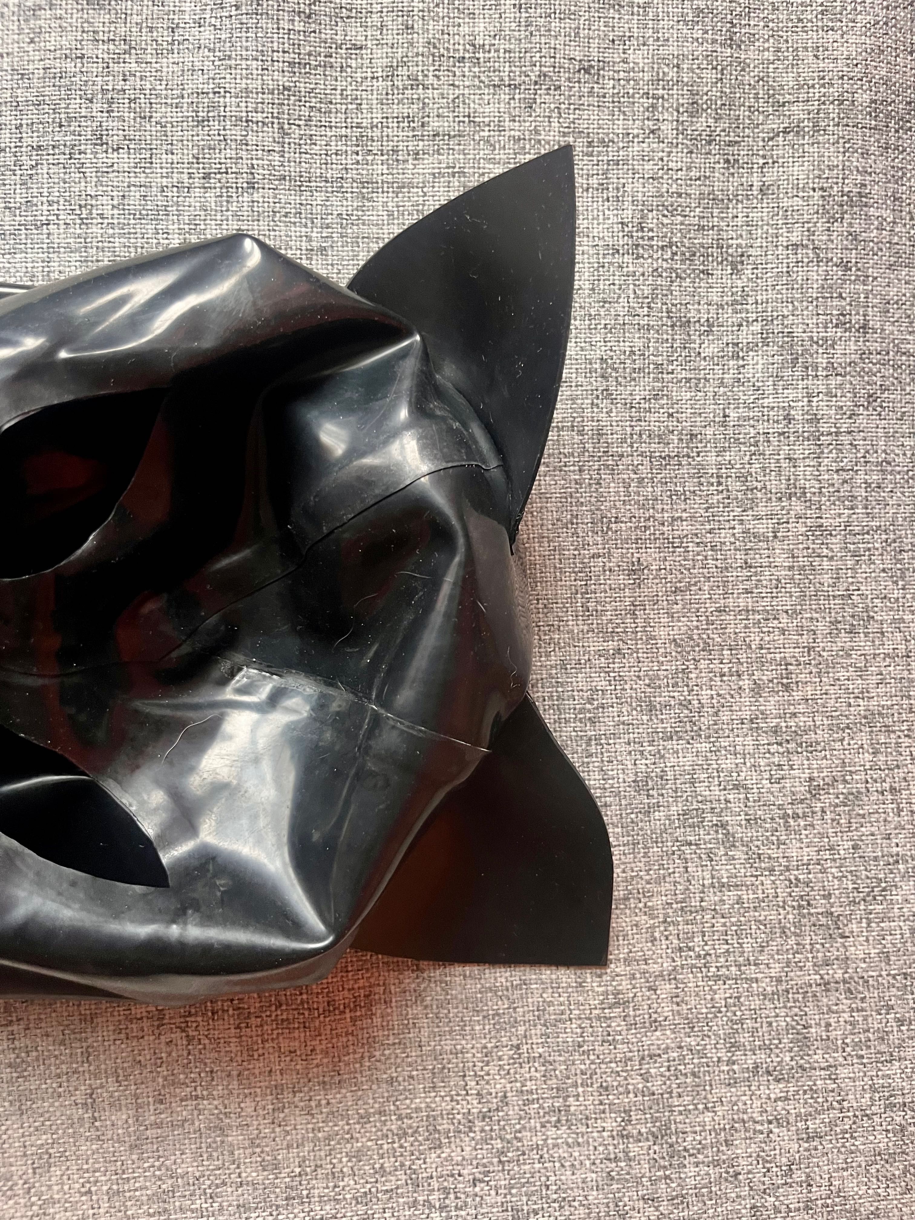 803A / Przebranie Maska M kot latex lateks 0,4 mm czarna czarne uszy