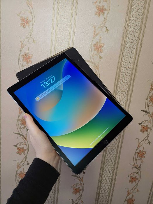 Ipad pro 12.9" на 32 ГБ планшет apple версія wifi
