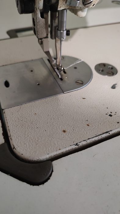 Швейна машинка VERITEX