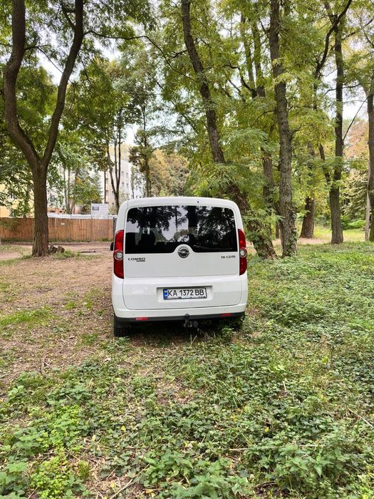 Opel Combo  2012