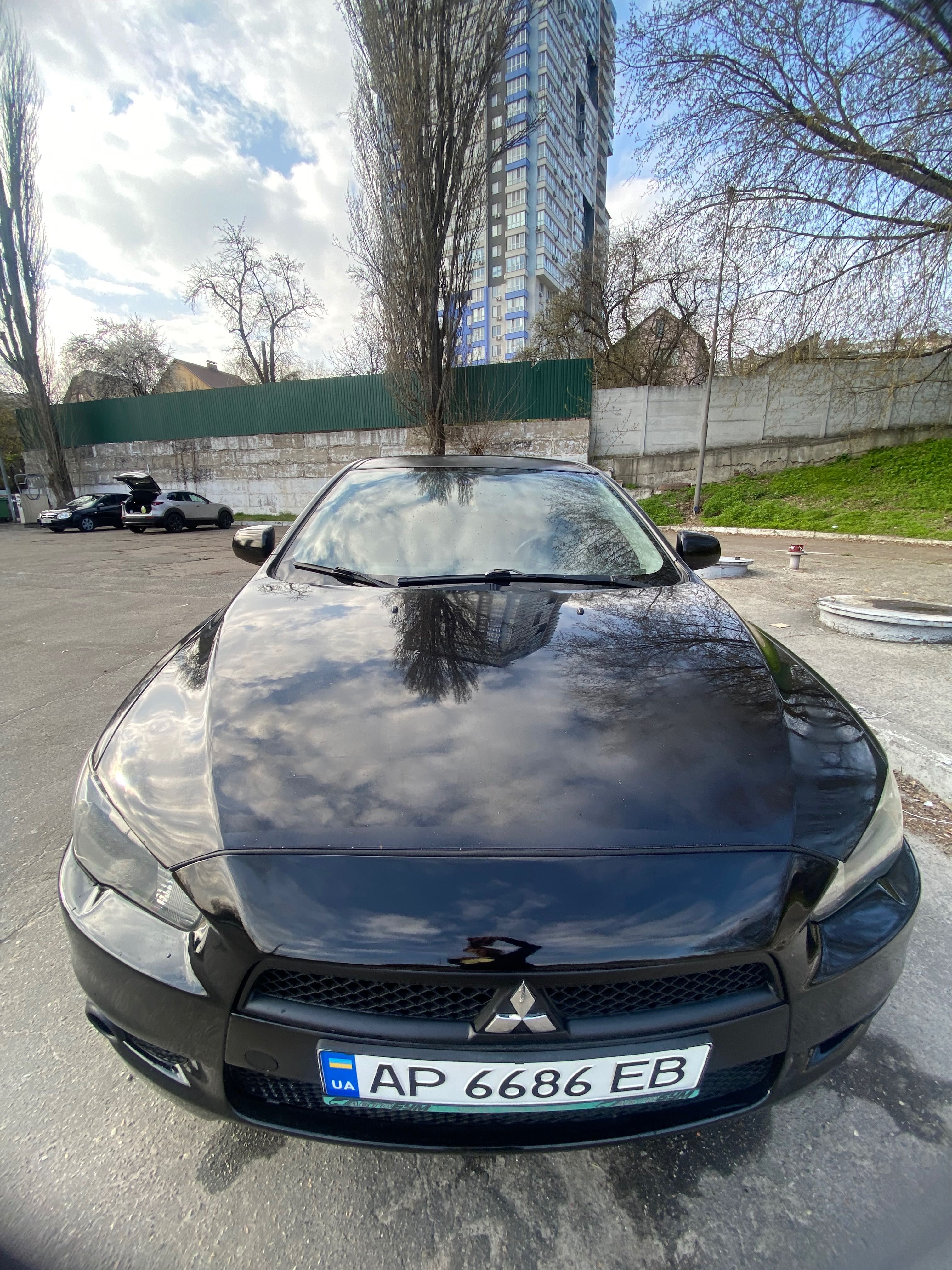 Легковий автомобіль Mitsubishi Lancer X