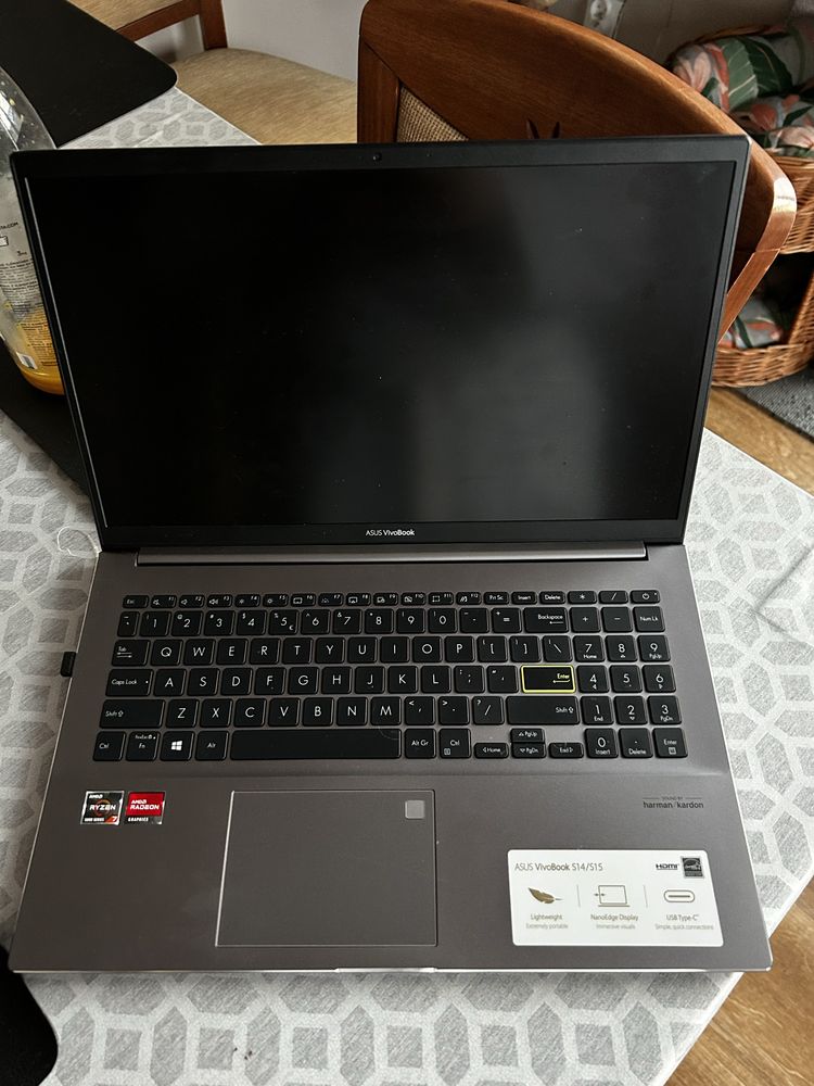 Laptop ultrabook ASUS VivoBook S15 M533UA-BN161T 15,6"