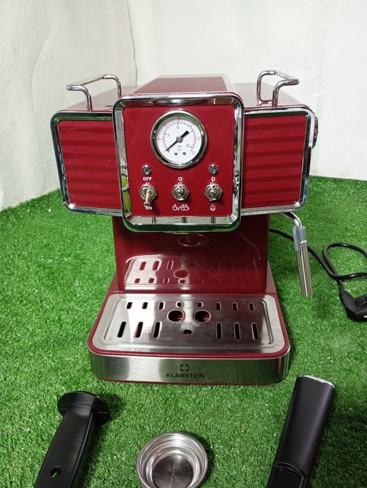 Kolbowy ekspres ciśnieniowy Klarstein Gusto Classico Espressomaker 135