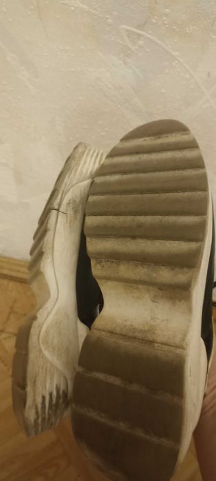 Кроссовки женские, размер 39 (2 пары)