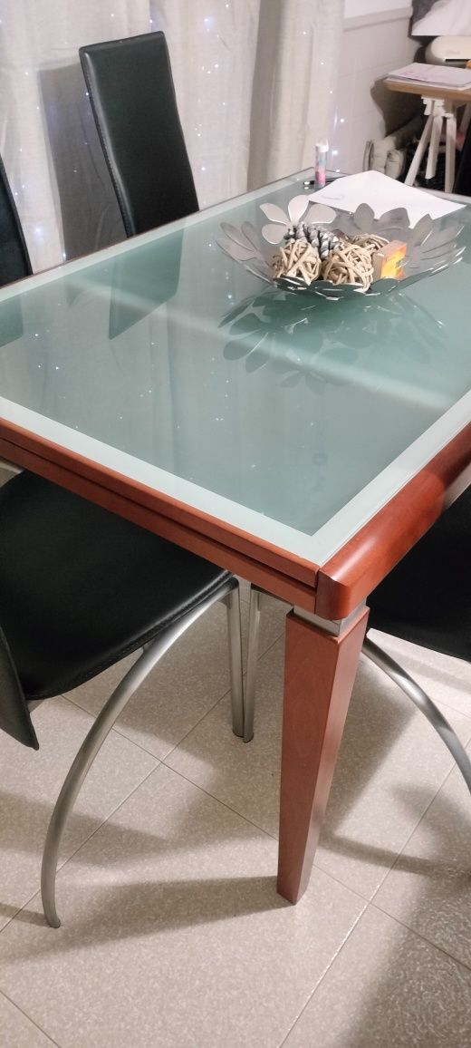 Mesa de sala extensível