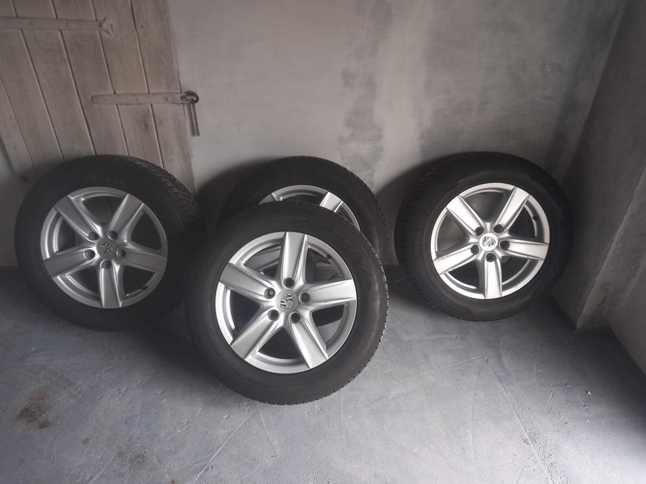 Komplet alu felgi z oponami Porsche Cayenne 255/55/18