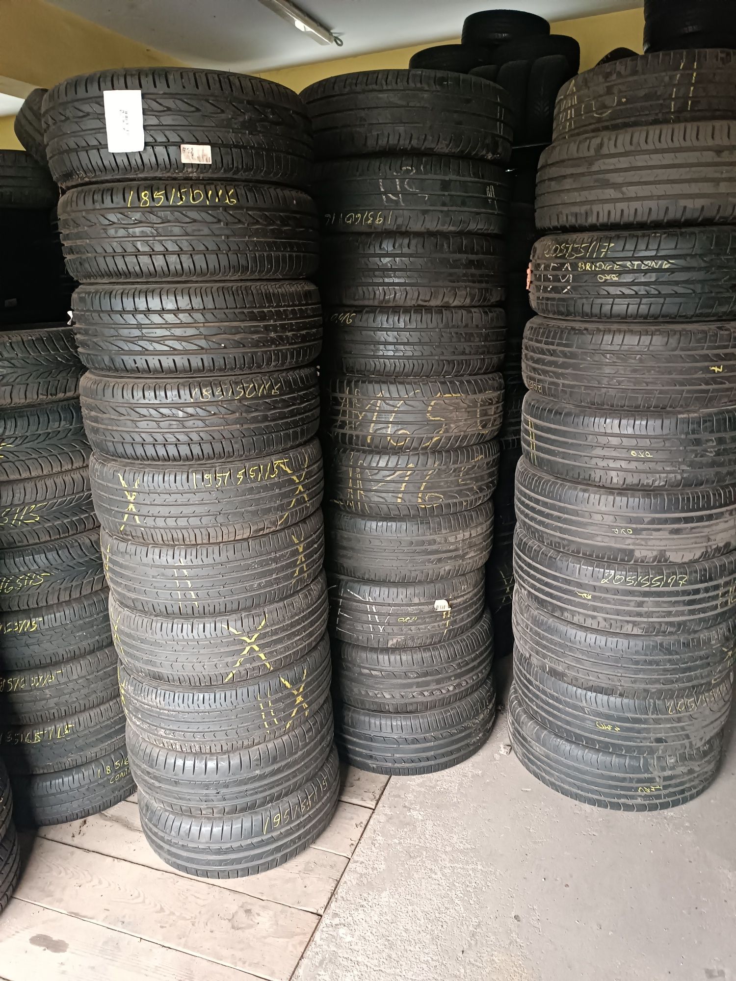 opony 185/65R14 jak nowe