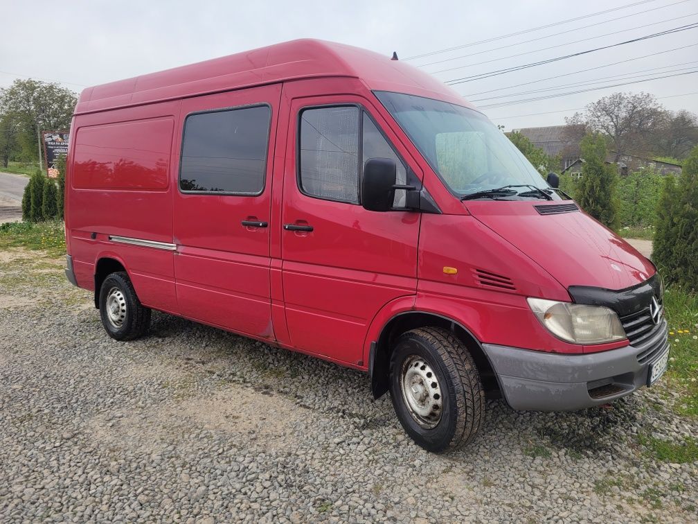 Продам Sprinter 213 2001 p. Груз-пас