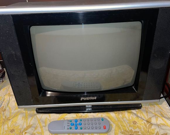 Продам телевизор Patriot