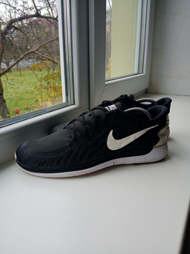 NIKE Free 5.0 бігові кросівки розмір 45.5.Ориг.і NIKE  Free 3.0