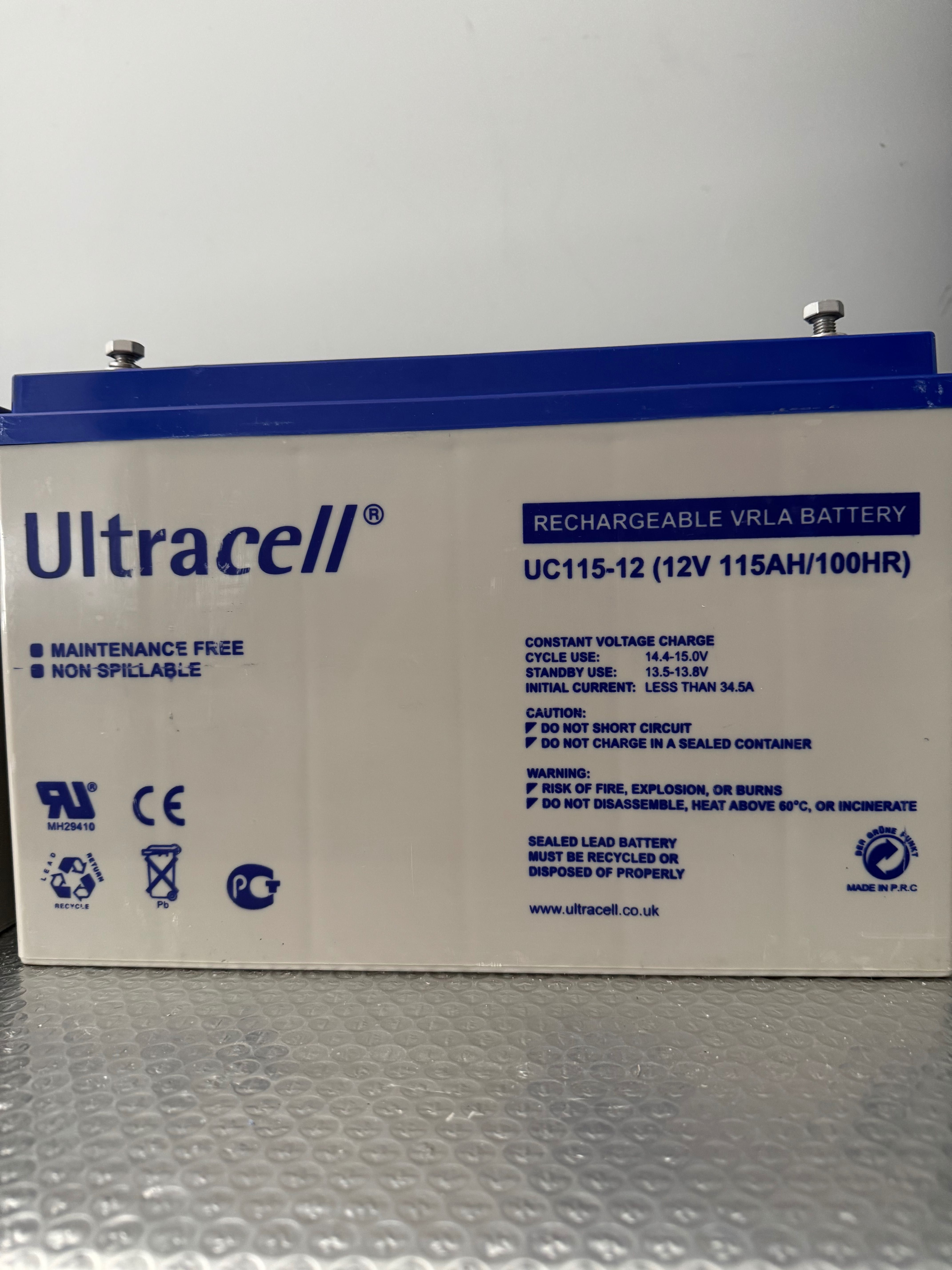 2  - Baterias AGM  Utracel UC115 -12