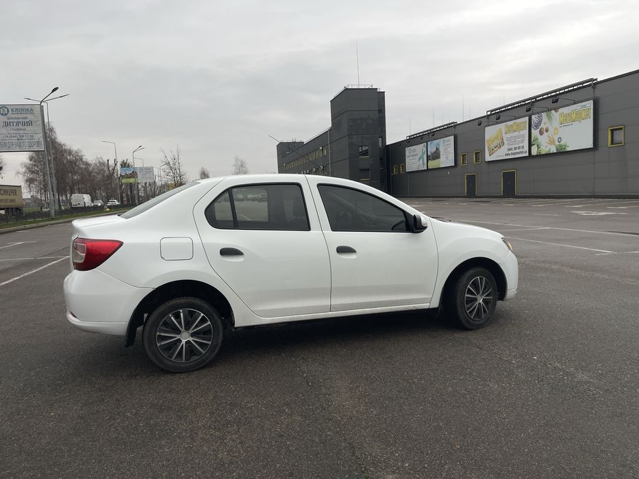 Dacia Logan 1,5 дизель 2013 рік