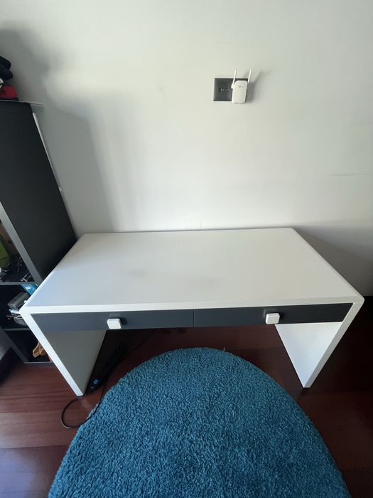 Cama + secretária