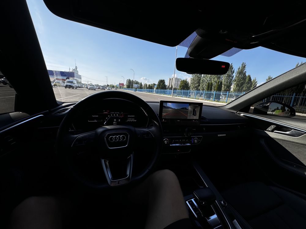 ТЕРМІНОВО продам Audi (A) S4 в идеале