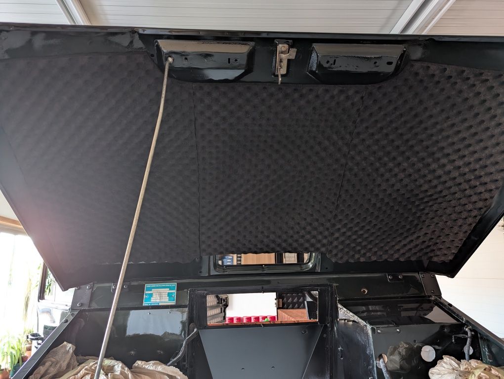 Isolamento capot Land Rover Defender e Range Rover