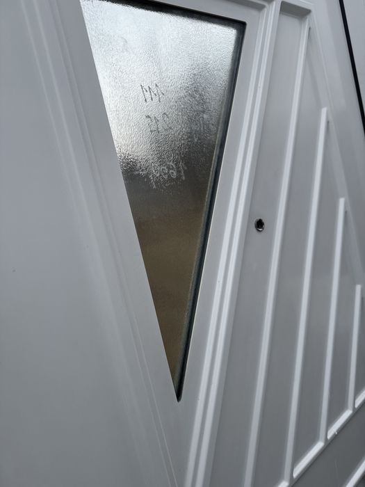 Drzwi zewnetrzne białe plastikowe 215x111 (palacowe, demontaz, wyslka)