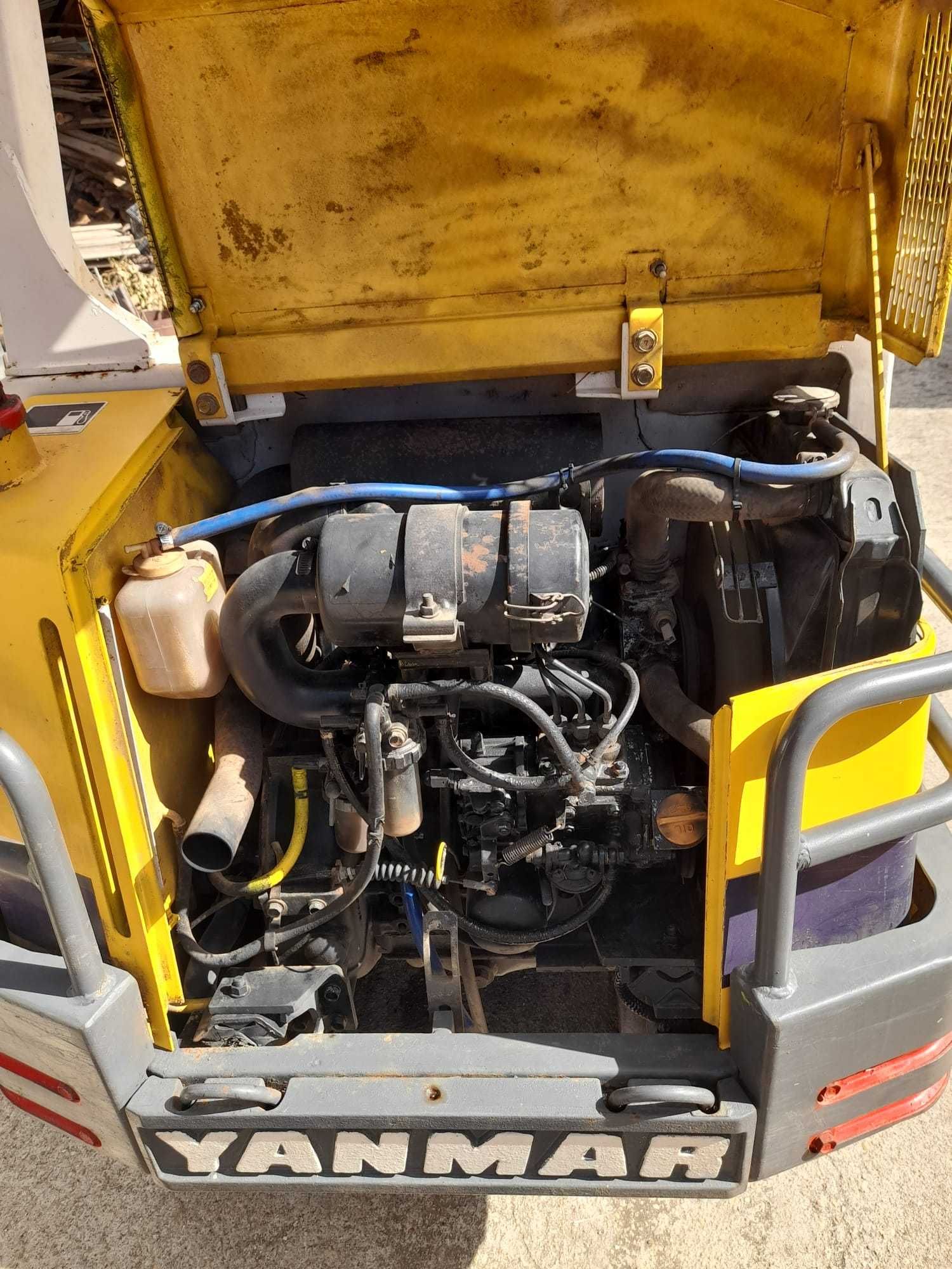 Mini Giratória YANMAR B17