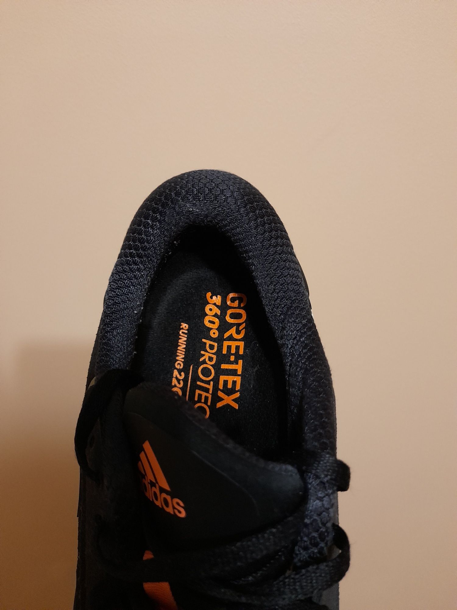 Buty adidas Supernova Gore-Tex 44