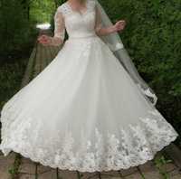Весільна сукня   48 розмір,на 171 зріст без підборів