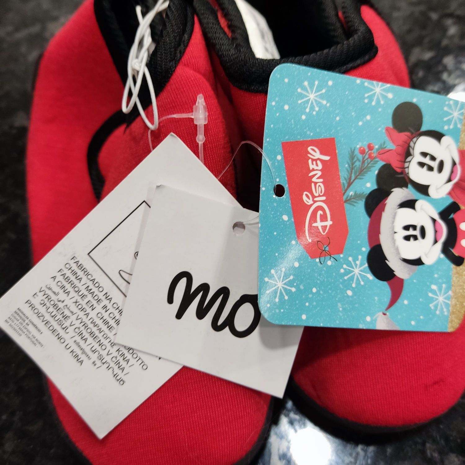 Pantufas Minnie com  etiqueta