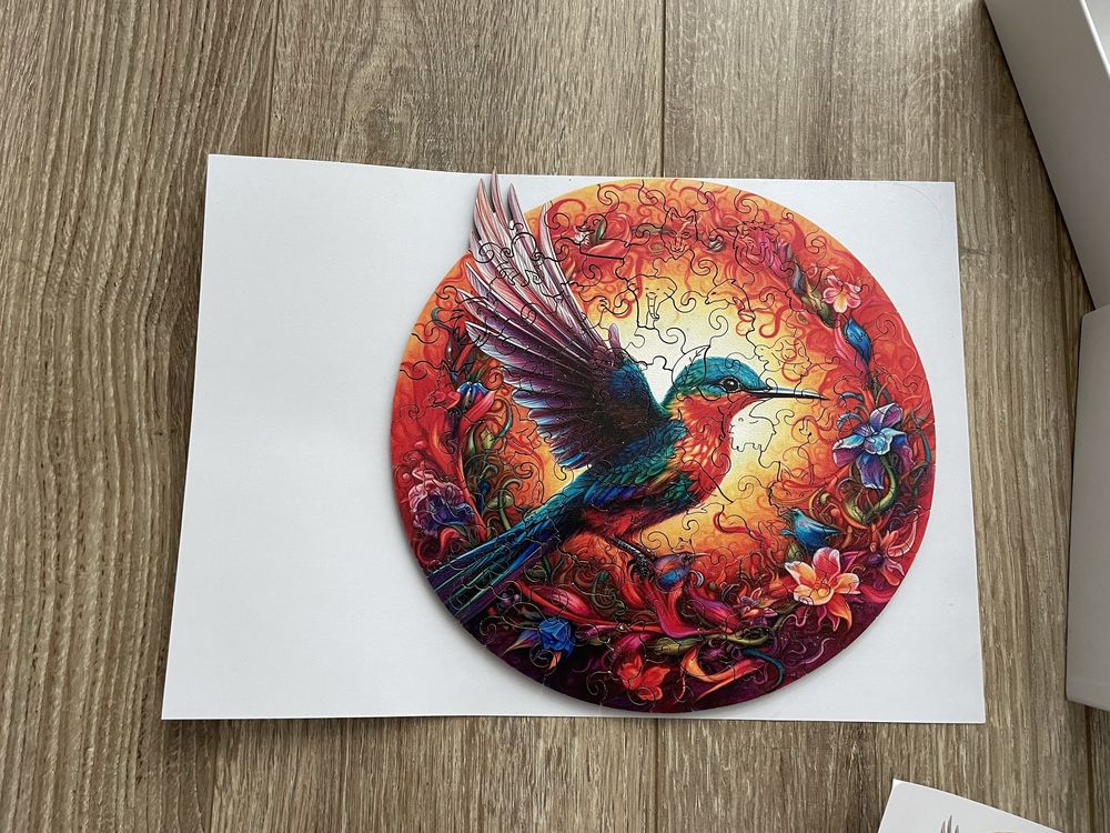 Drewniane puzzle kolorowy ptak koliber rozmiar m bdb raz ułożone