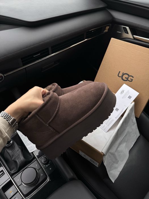 В наявності UGG Ultra Mini Chocolate (угги) повністю натуральні