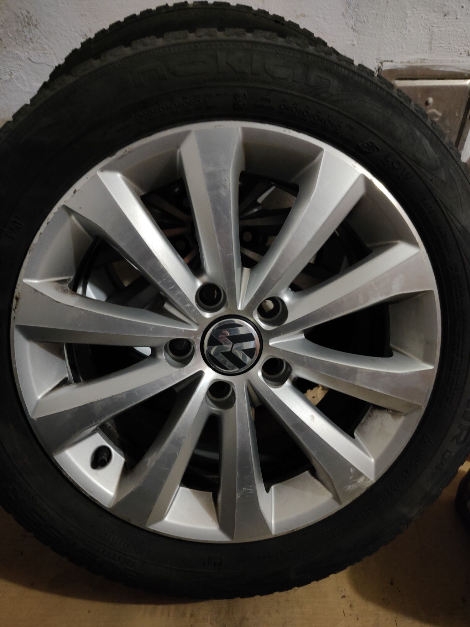 Komplet kół R16 do Passat B7