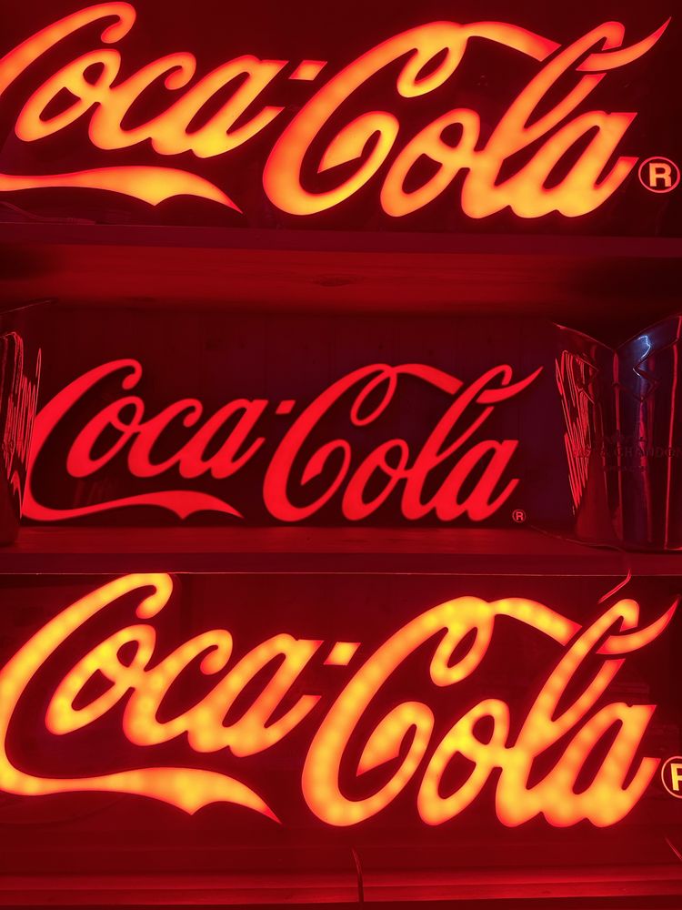 Reclame publicitario led da coca cola