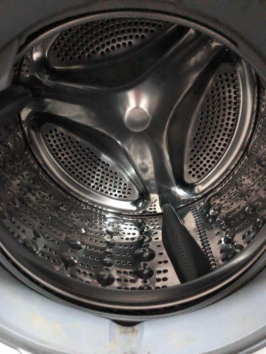 пральна машина LG на 9 кг