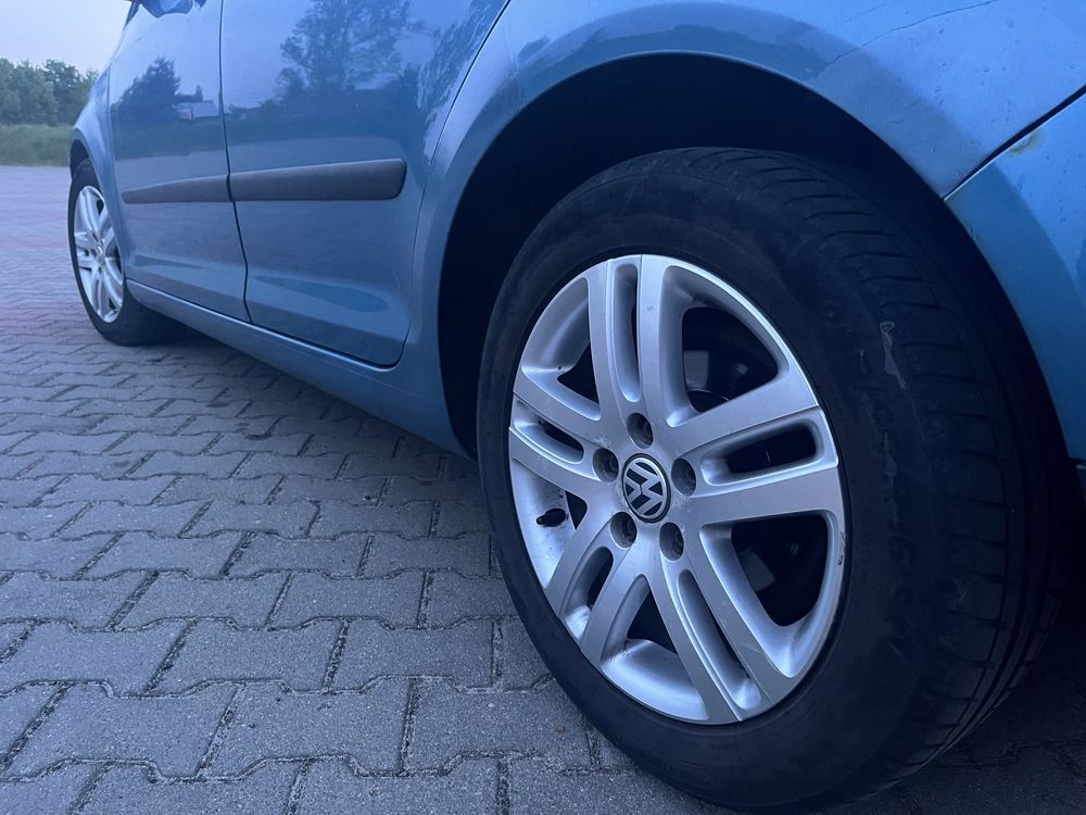 Sprzedam vw golf 5 plus , mozliwa zamiana na Qlada minimum 250cm