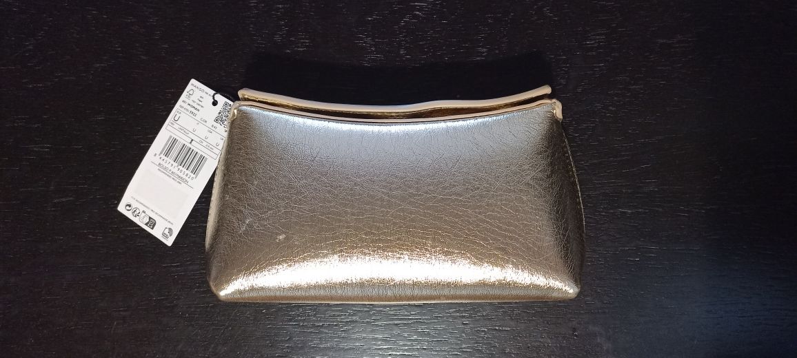 Mala/pochete dourada nova com etiqueta só 6€