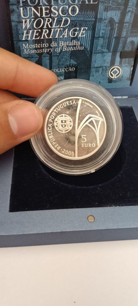 Vendo Moeda Prata Proof 5 € – Mosteiro da Batalha (2005) – Série Patri