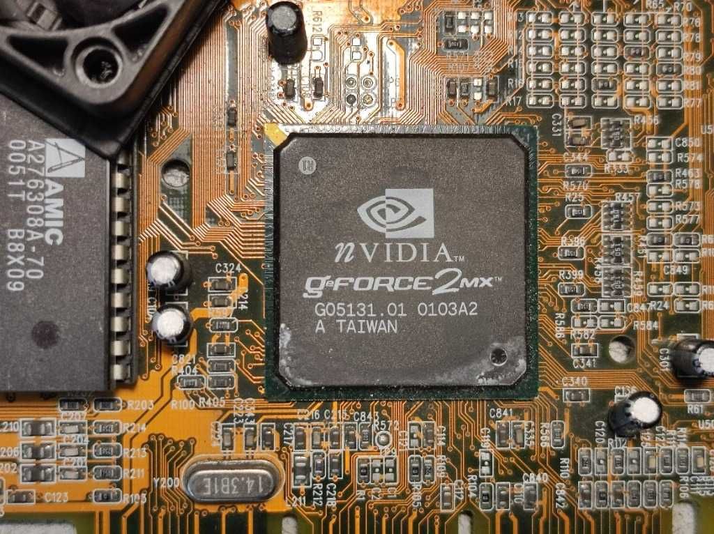 Karta graficzna GeForce ANV11C24P-32MB na złączu AGP