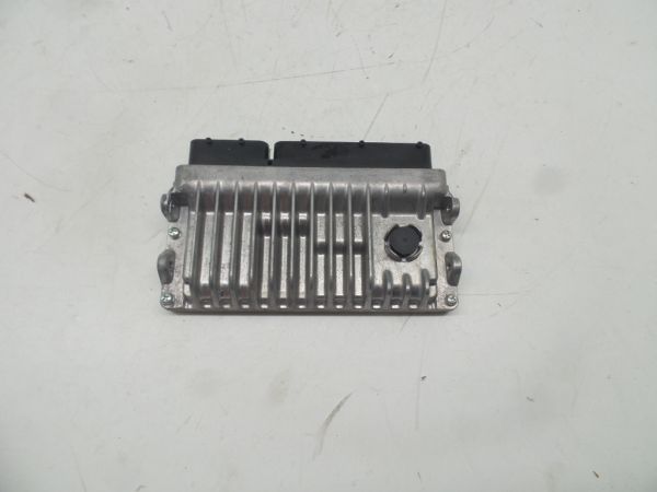 Centralina motor / ECU TOYOTA Yaris (_P13_)