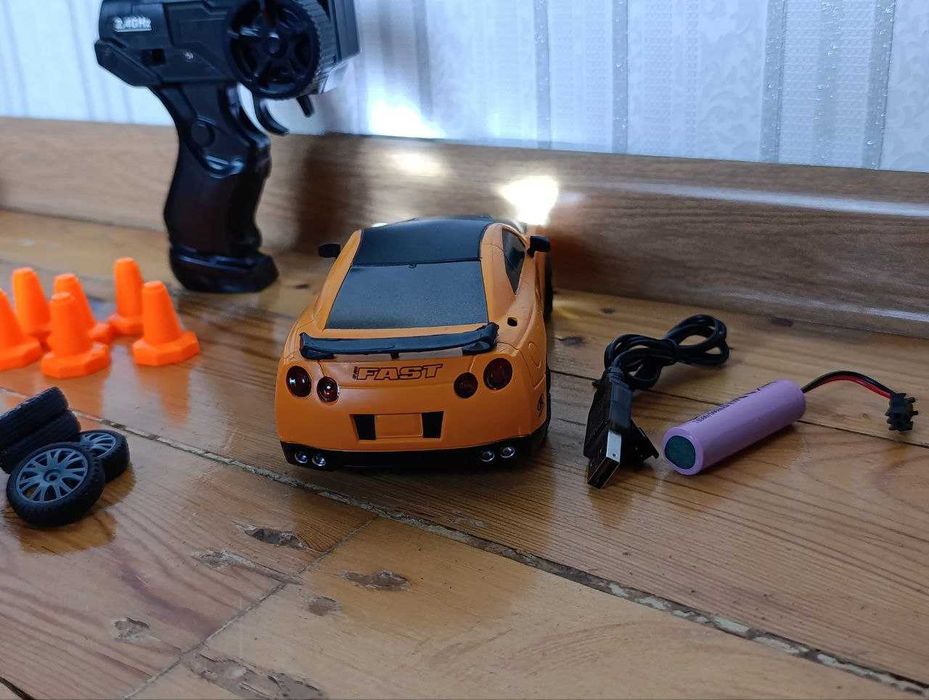 Дрифт-машинка Nissan GTR в хорошому стан