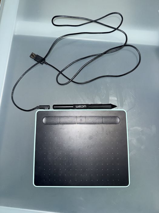 Wacom Intuos tablet grafico - Bluetooth